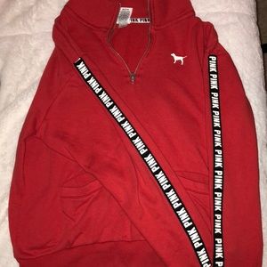 Red VS half zip&matching duffle!